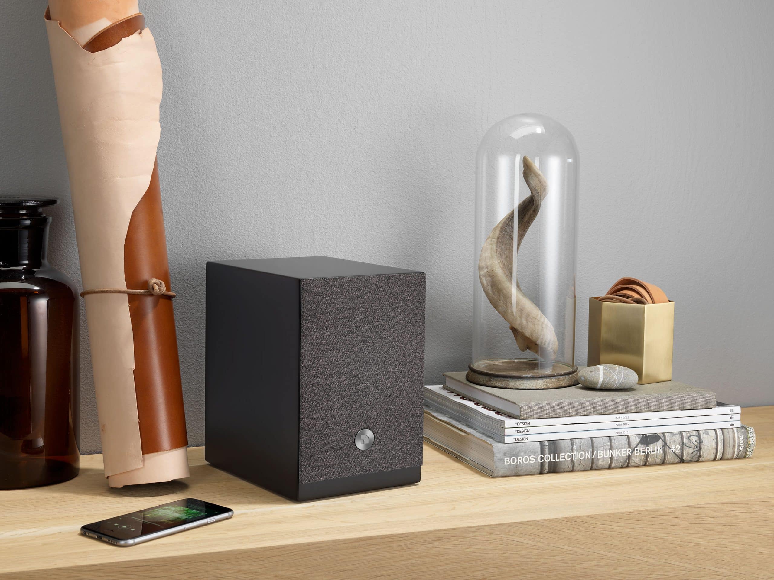 A26 Wireless TV Speaker 19 wireless multiroom speaker A26 black Lifestyle AudioPro 03 scaled e1603414643954